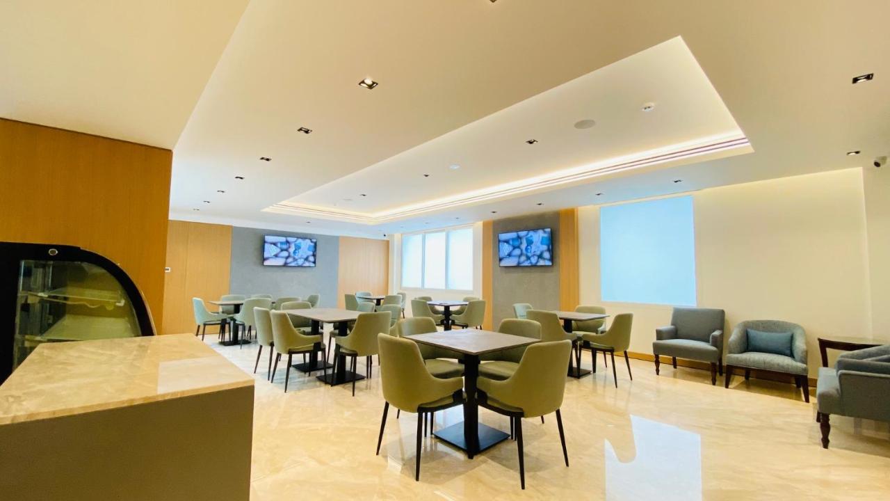 Sitara Hotel Apartment ドバイ エクステリア 写真