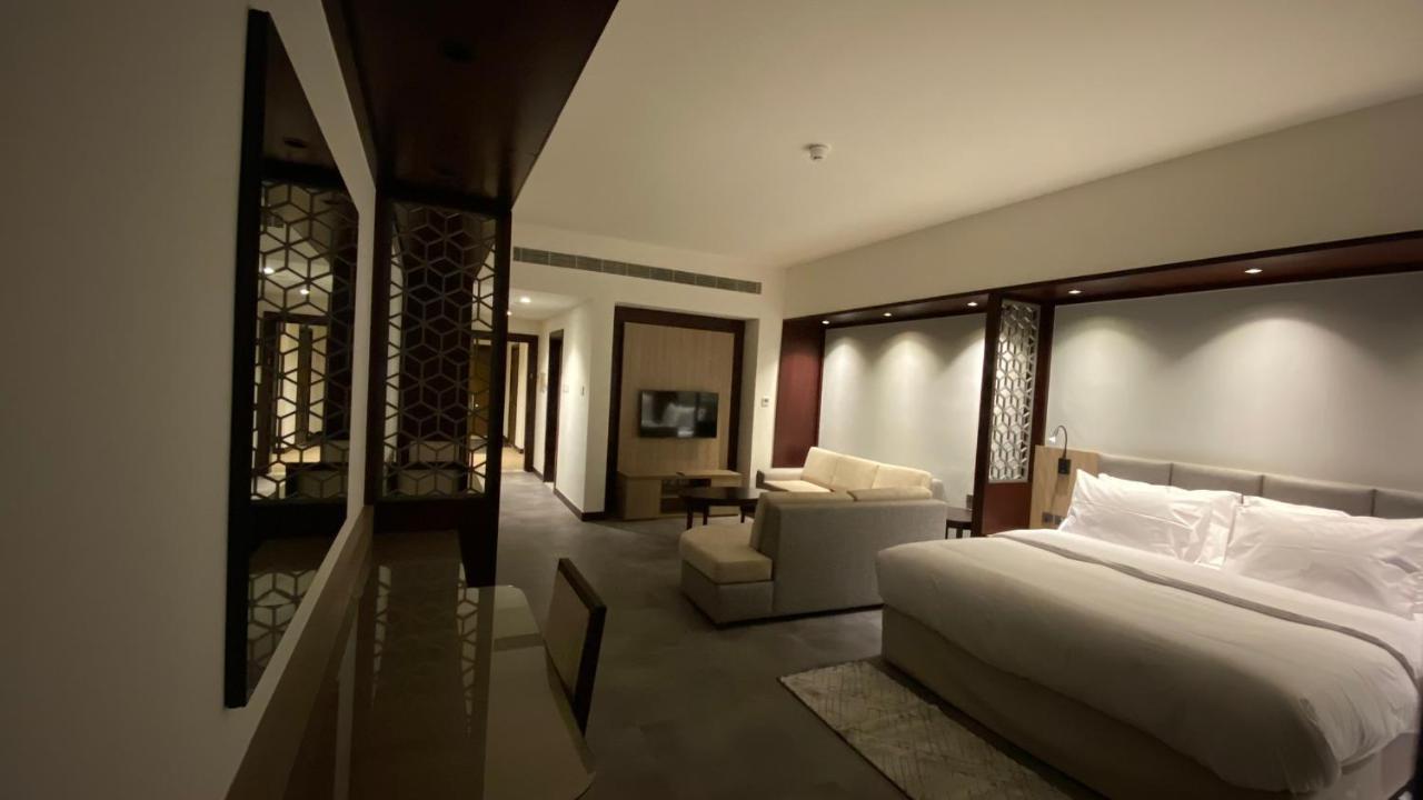 Sitara Hotel Apartment ドバイ エクステリア 写真
