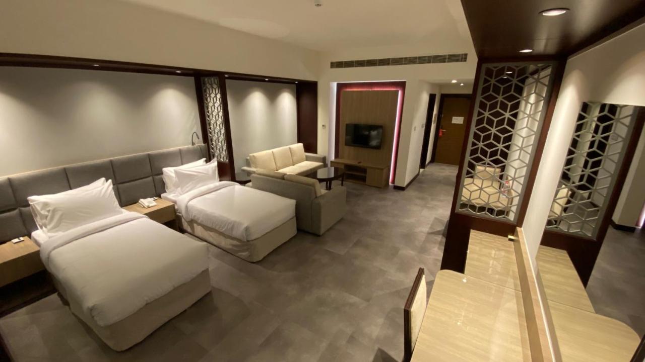 Sitara Hotel Apartment ドバイ エクステリア 写真