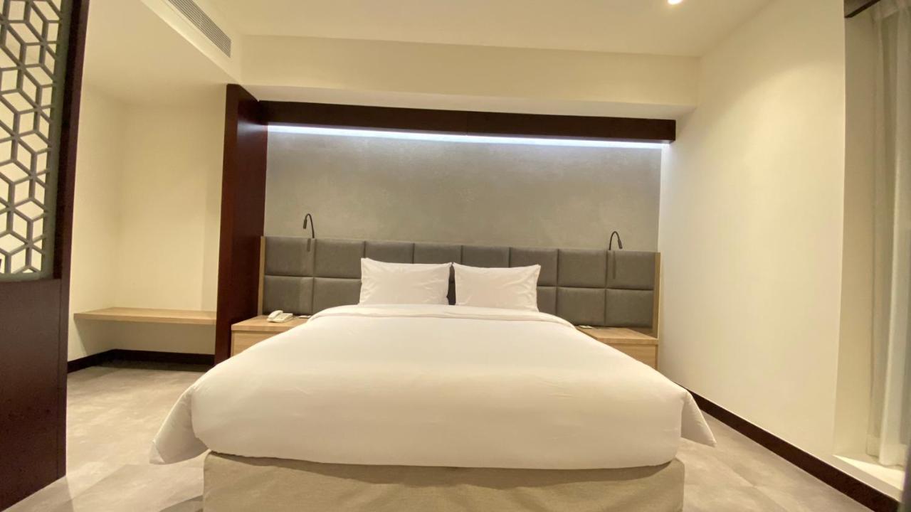 Sitara Hotel Apartment ドバイ エクステリア 写真
