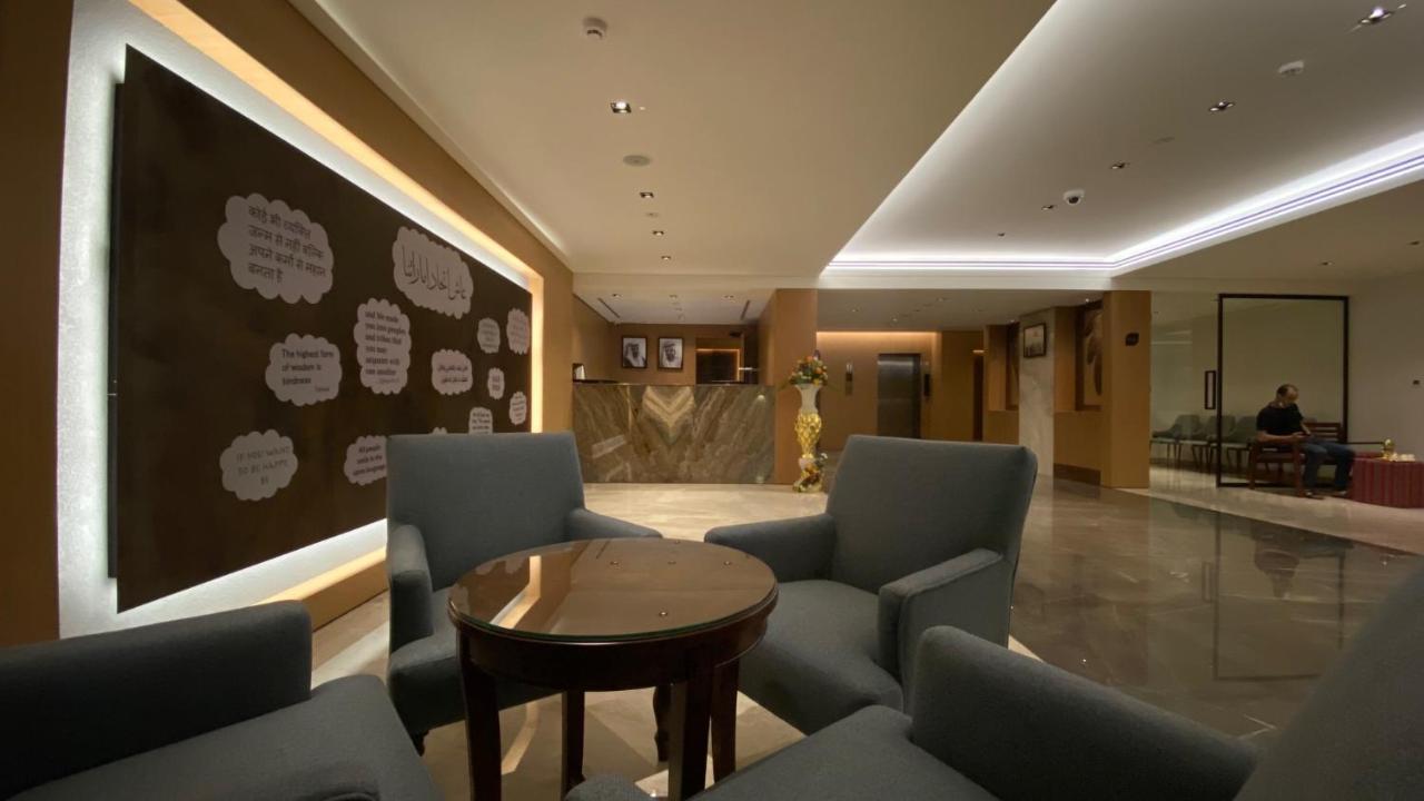 Sitara Hotel Apartment ドバイ エクステリア 写真
