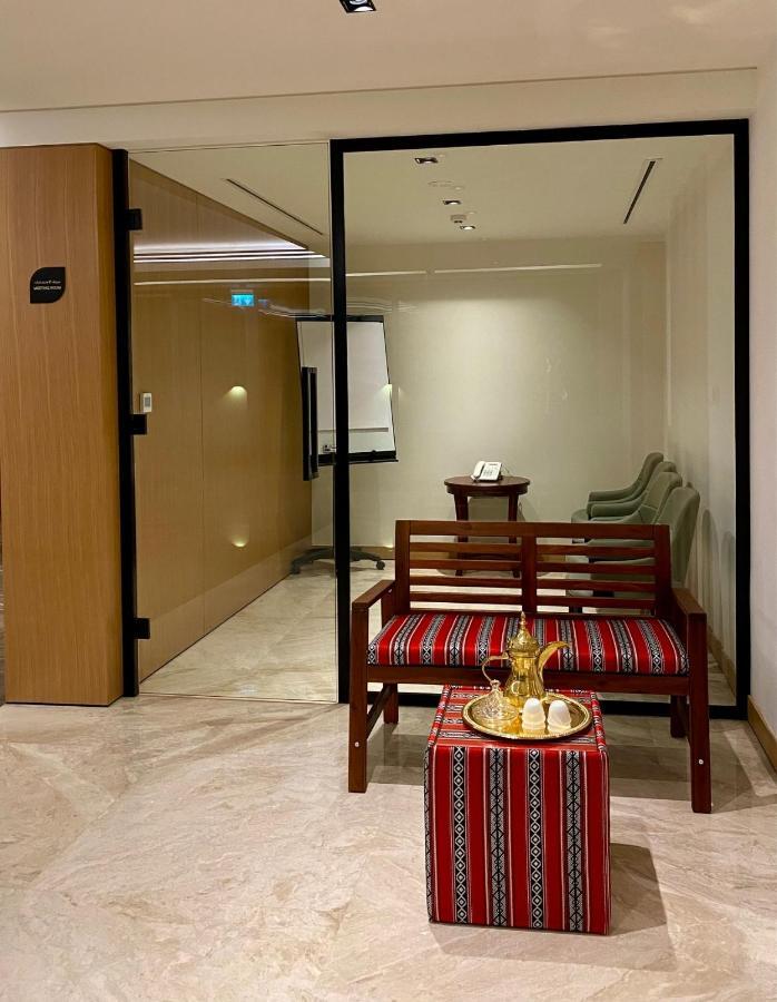Sitara Hotel Apartment ドバイ エクステリア 写真