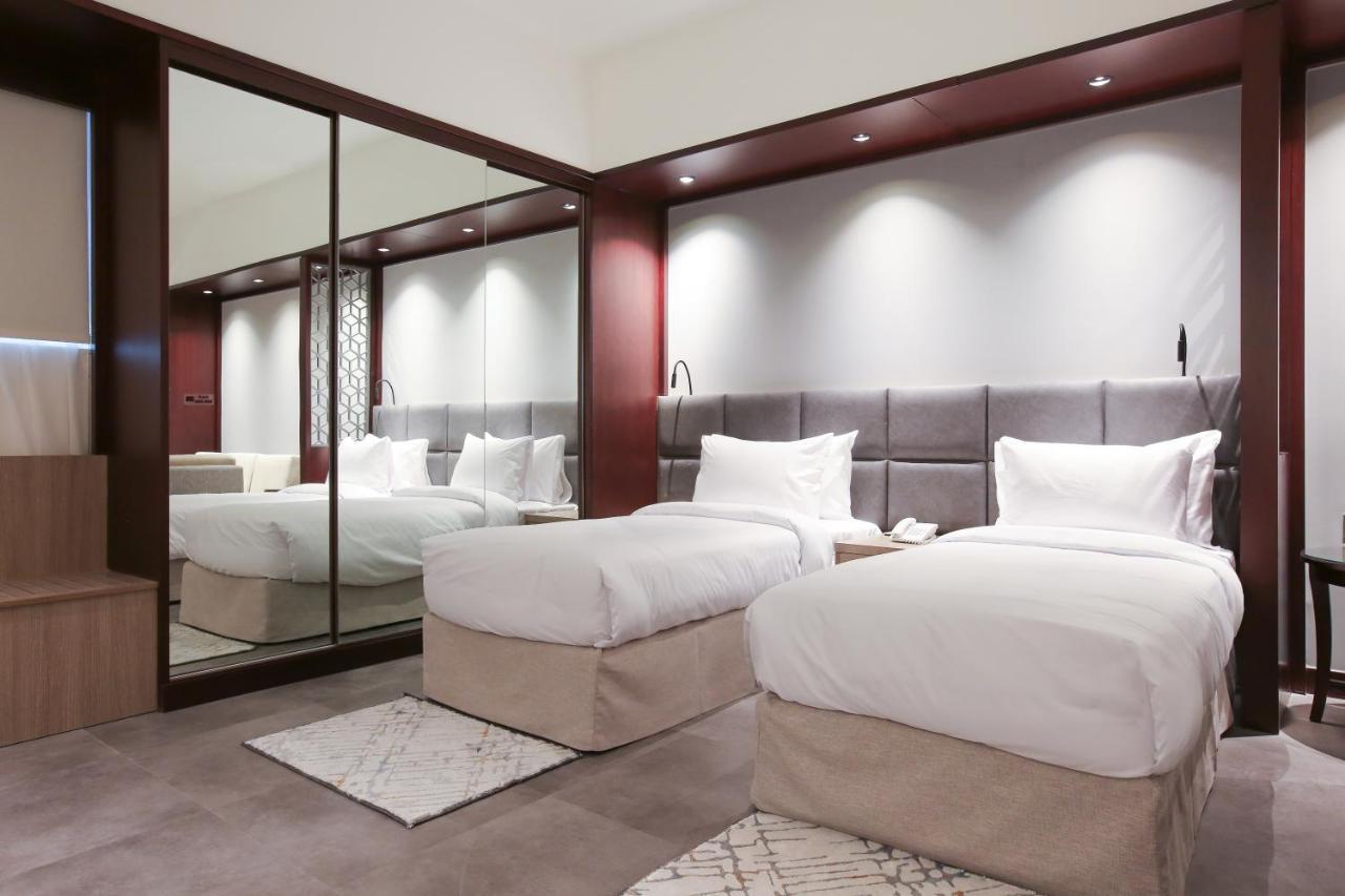 Sitara Hotel Apartment ドバイ エクステリア 写真